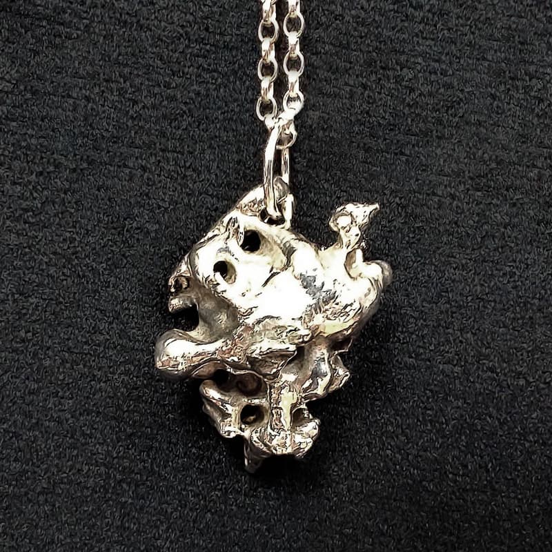 Knobbly necklace