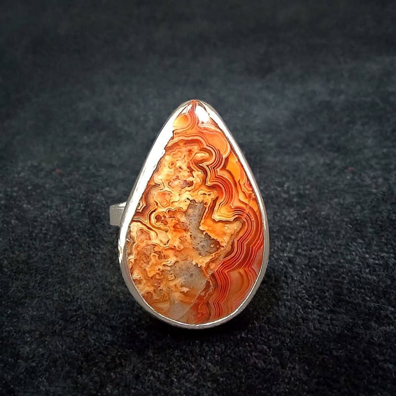 Brown stone ring (N)