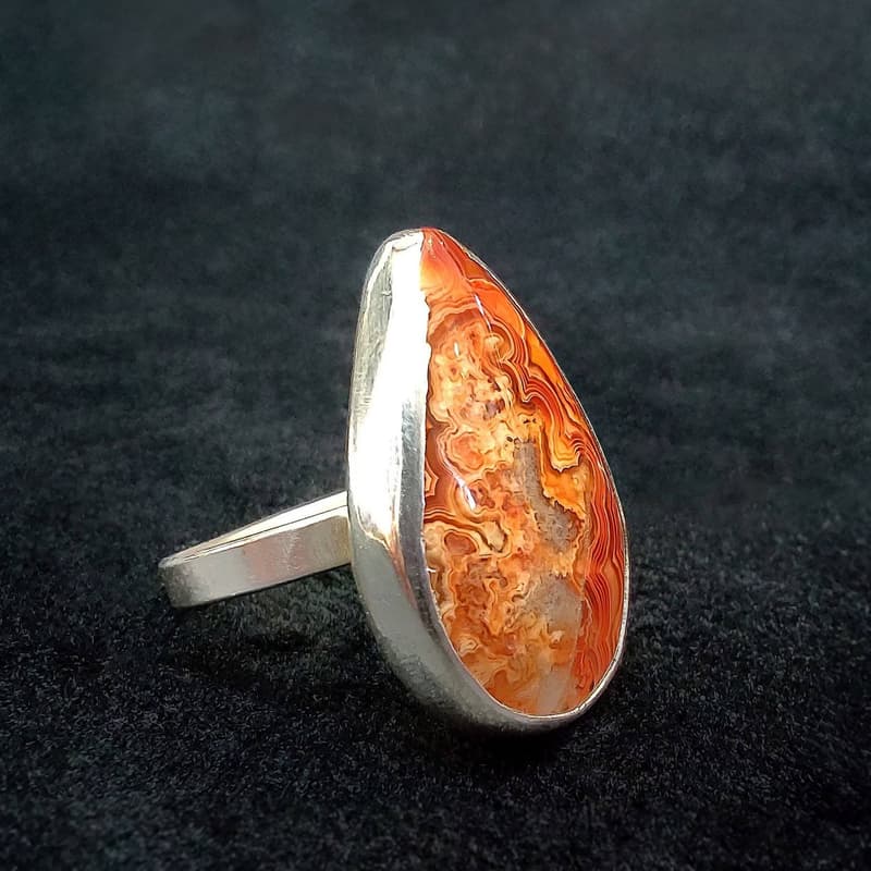 Brown stone ring (N) - Image 2